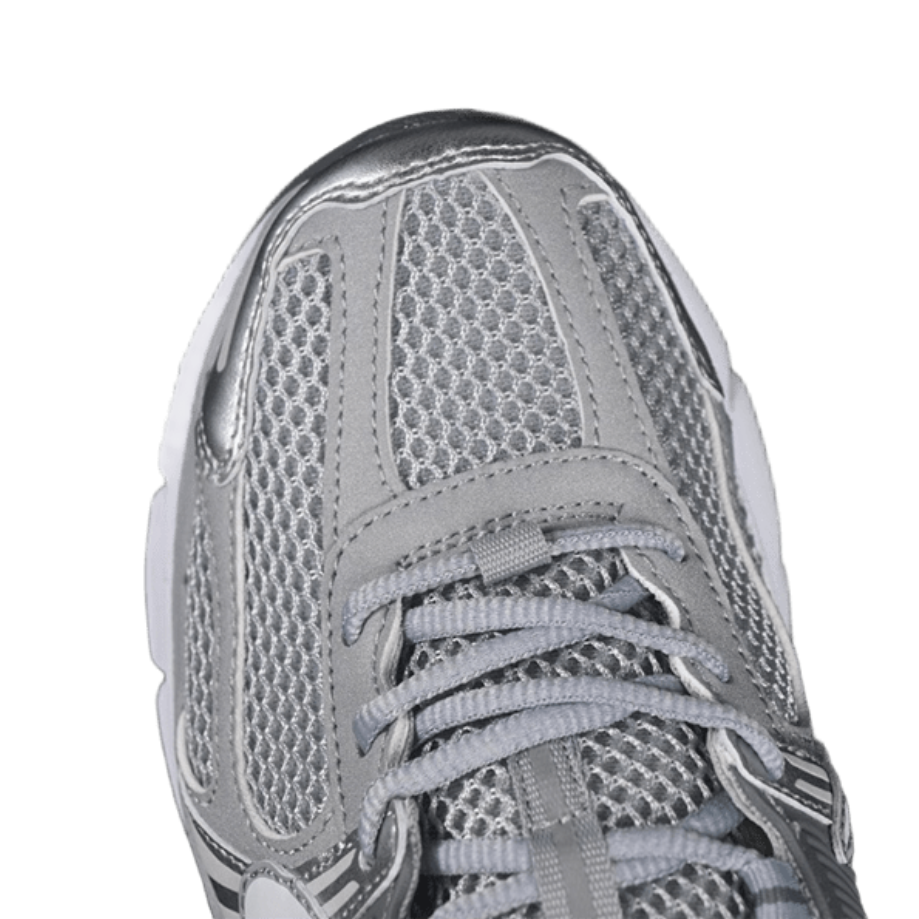 Nike Zoom Vomero 5 – Gris y Plateado